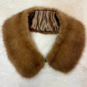 Vintage Light Brown Mink Collar – Satin Lined, One Hook Closure